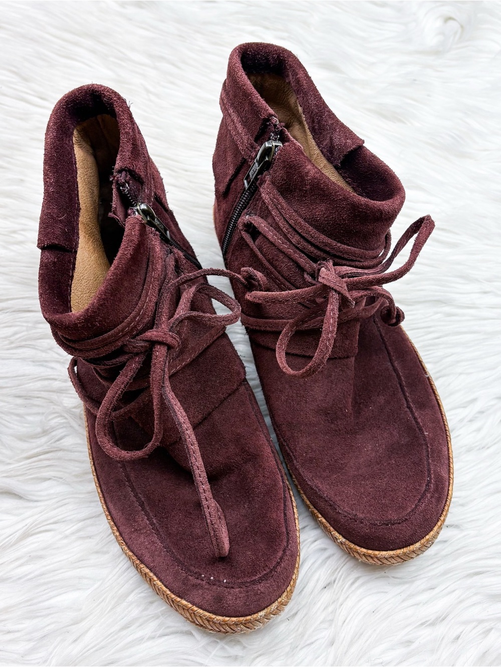 UGG Reid Ankle Boots Wine Maroon Burgundy Suede Leather Mocassin Tie Womens 7.5 - Picture 3 of 10
